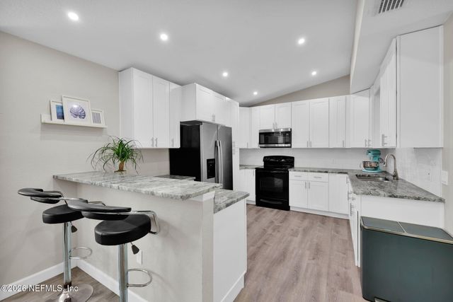 6786 W GASPAR Circle, Jacksonville, FL 32219