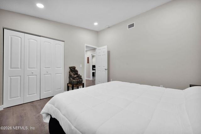 6786 W GASPAR Circle, Jacksonville, FL 32219