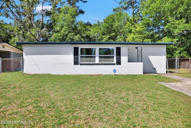 6786 W GASPAR Circle, Jacksonville, FL 32219