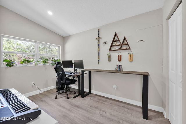 6786 W GASPAR Circle, Jacksonville, FL 32219