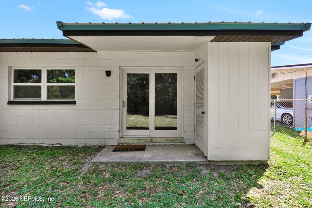 6786 W GASPAR Circle, Jacksonville, FL 32219