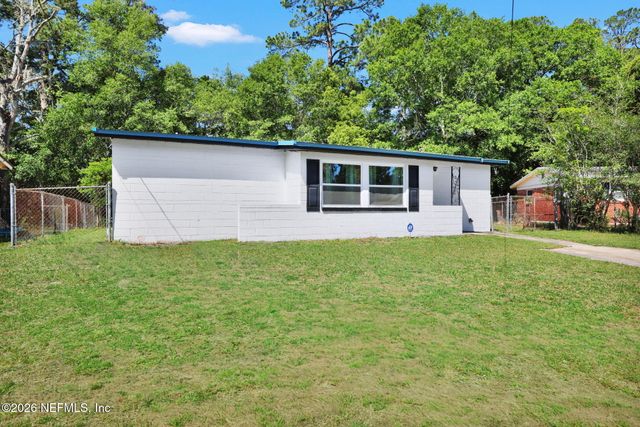 6786 W GASPAR Circle, Jacksonville, FL 32219