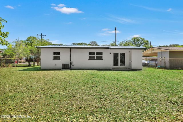 6786 W GASPAR Circle, Jacksonville, FL 32219