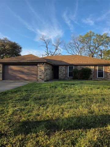 6609 Yolanda Drive, Fort Worth, TX 76112
