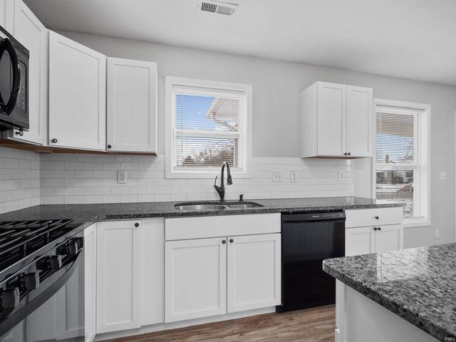 2429 Dodge Avenue, Fort Wayne, IN 46805