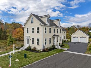 5 Moncrief Street 5, Amesbury, MA 01913