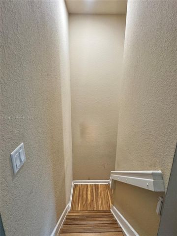 23477 SW 112th Pl, Homestead, FL 33032