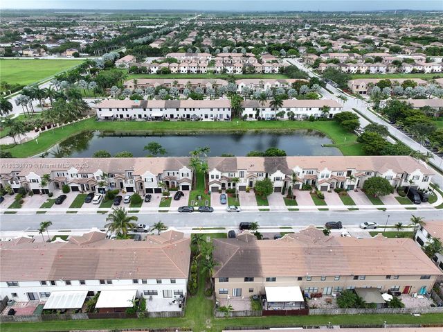 23477 SW 112th Pl, Homestead, FL 33032