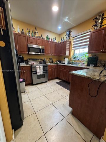 23477 SW 112th Pl, Homestead, FL 33032