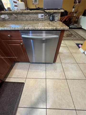 23477 SW 112th Pl, Homestead, FL 33032