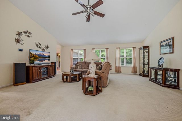333 CHATTAHOOCHEE DR, Bear, DE 19701