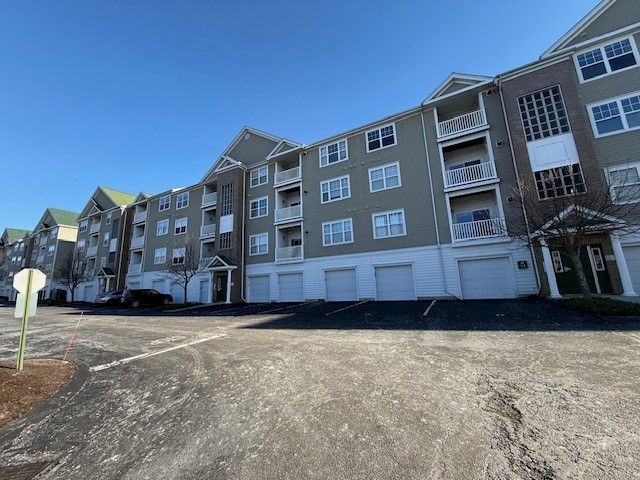 96 Mill Street 303, Woonsocket, RI 02895