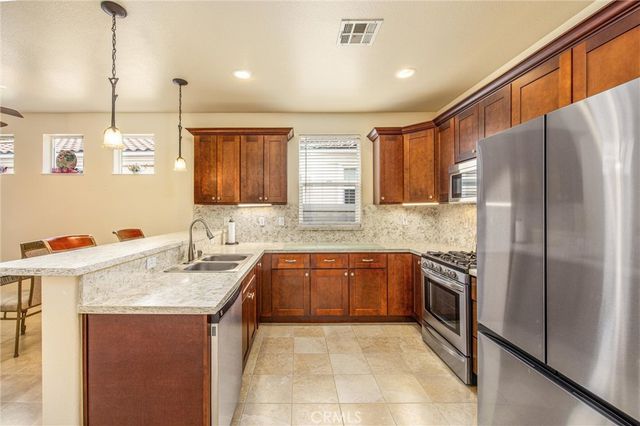 1729 Scottsdale Rd, Beaumont, CA 92223