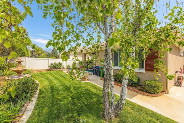 1729 Scottsdale Rd, Beaumont, CA 92223