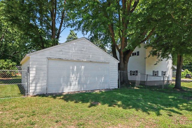 1039 S Constantine Street, Three Rivers City, MI 49093