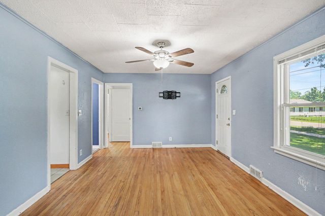 1039 S Constantine Street, Three Rivers City, MI 49093