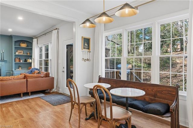 325 Stonebrook Lane, Winston-salem, NC 27104