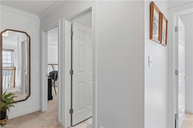 325 Stonebrook Lane, Winston-salem, NC 27104