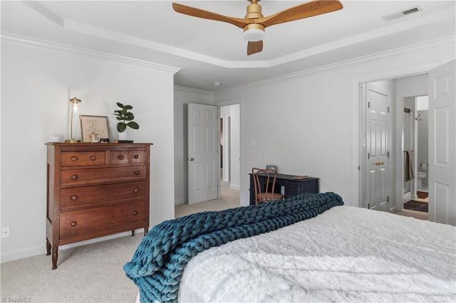 325 Stonebrook Lane, Winston-salem, NC 27104