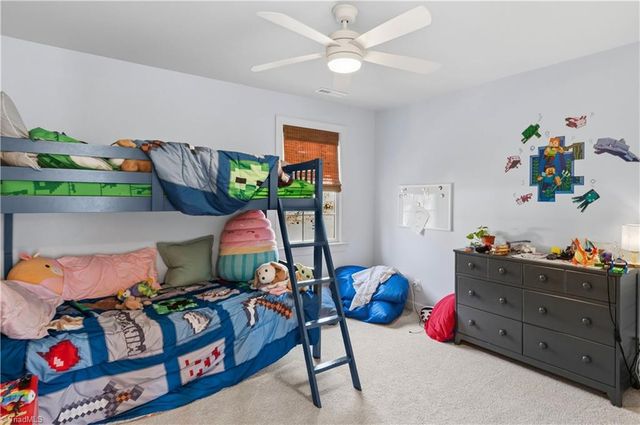 325 Stonebrook Lane, Winston-salem, NC 27104