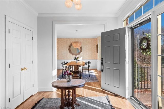 325 Stonebrook Lane, Winston-salem, NC 27104