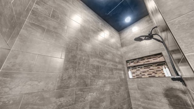 1098 Paradise Parkway, Poolville, TX 76487