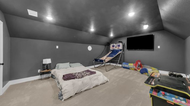 1098 Paradise Parkway, Poolville, TX 76487