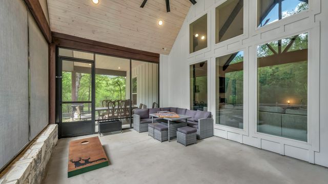 1098 Paradise Parkway, Poolville, TX 76487