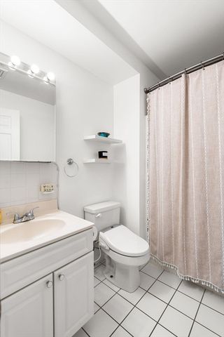 58 Almont St 12, Malden, MA 02148