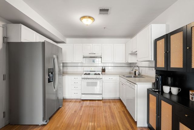 58 Almont St 12, Malden, MA 02148