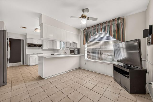 2714 Fairway Drive, Sugar Land, TX 77478