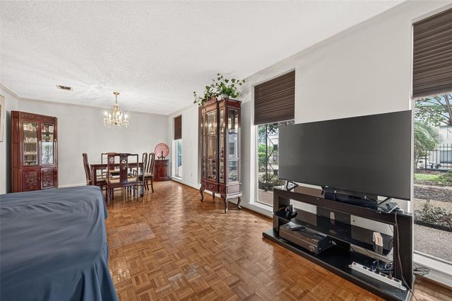 2714 Fairway Drive, Sugar Land, TX 77478