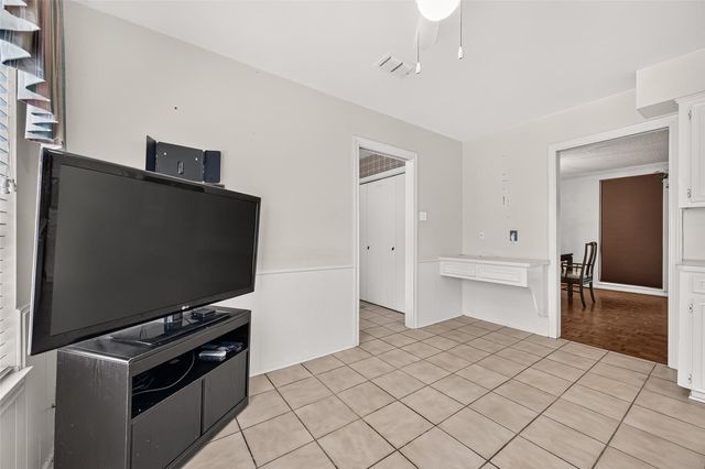 2714 Fairway Drive, Sugar Land, TX 77478