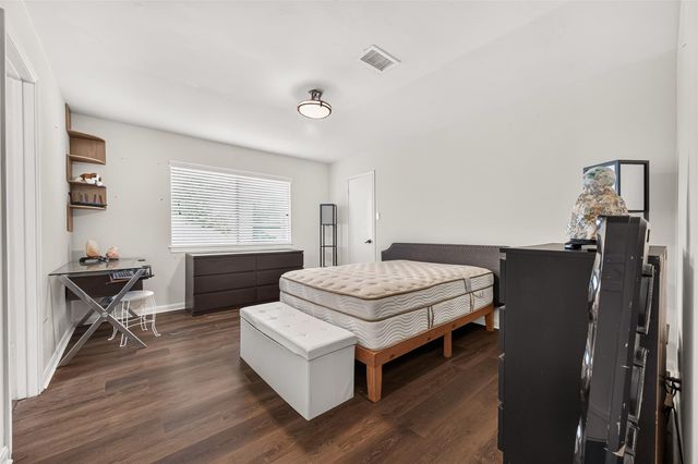 2714 Fairway Drive, Sugar Land, TX 77478