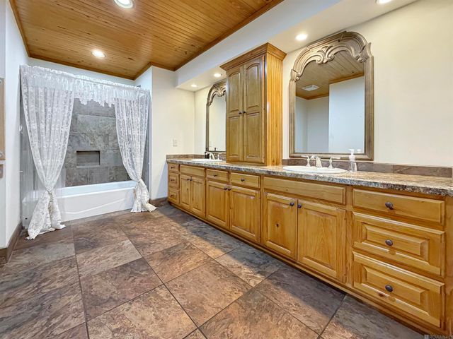 30778 Linder Rd, Denham Springs, LA 70726