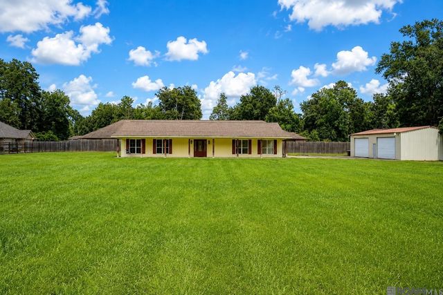 30778 Linder Rd, Denham Springs, LA 70726
