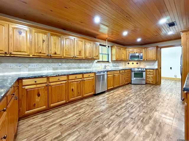 30778 Linder Rd, Denham Springs, LA 70726