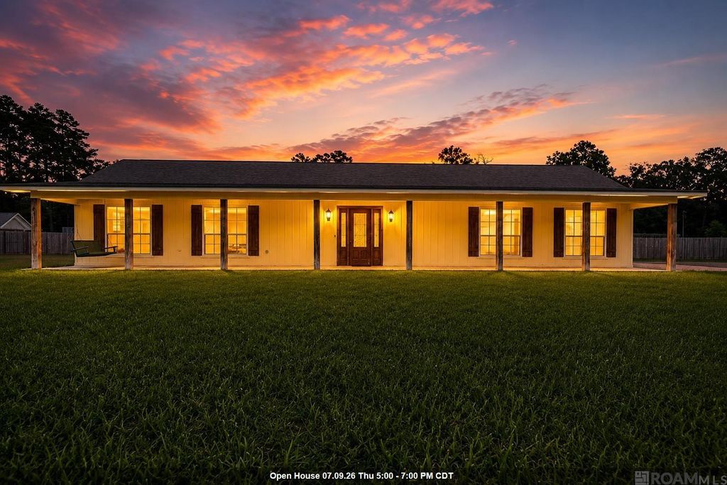 30778 Linder Rd, Denham Springs, LA 70726