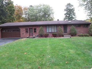 5621 Sterling Road, Hamburg, NY 14075