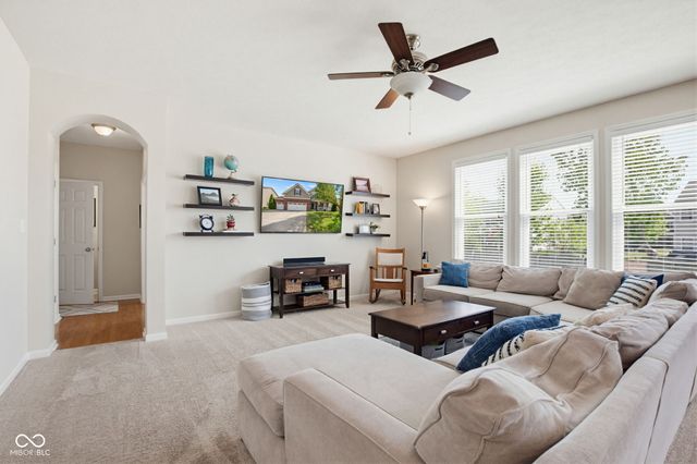 3033 Tuscarora Lane, Indianapolis, IN 46217