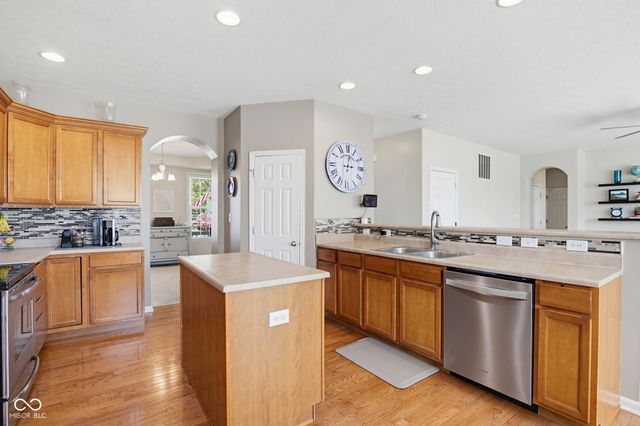 3033 Tuscarora Lane, Indianapolis, IN 46217