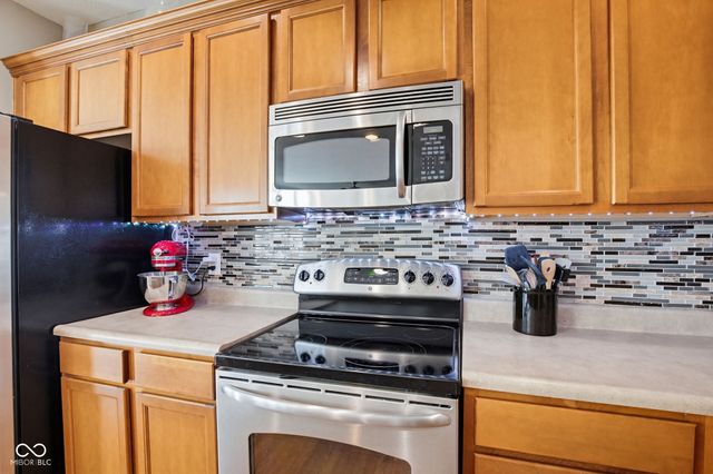 3033 Tuscarora Lane, Indianapolis, IN 46217