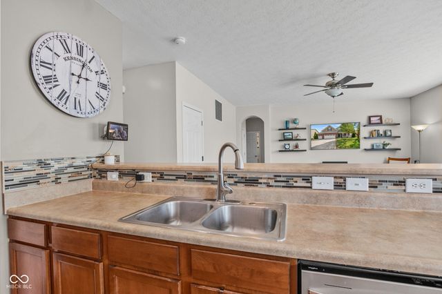 3033 Tuscarora Lane, Indianapolis, IN 46217