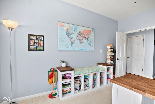3033 Tuscarora Lane, Indianapolis, IN 46217