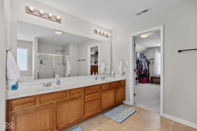 3033 Tuscarora Lane, Indianapolis, IN 46217