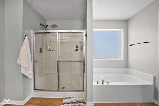 3033 Tuscarora Lane, Indianapolis, IN 46217