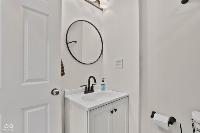 3033 Tuscarora Lane, Indianapolis, IN 46217