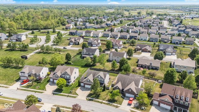 3033 Tuscarora Lane, Indianapolis, IN 46217