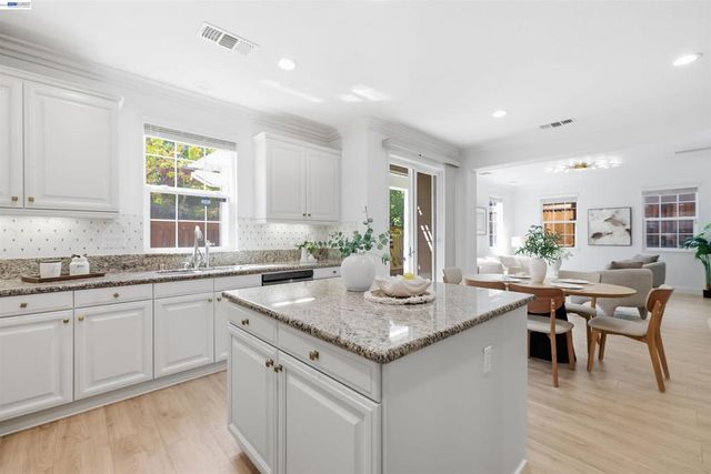 4866 Shelton St, Dublin, CA 94568