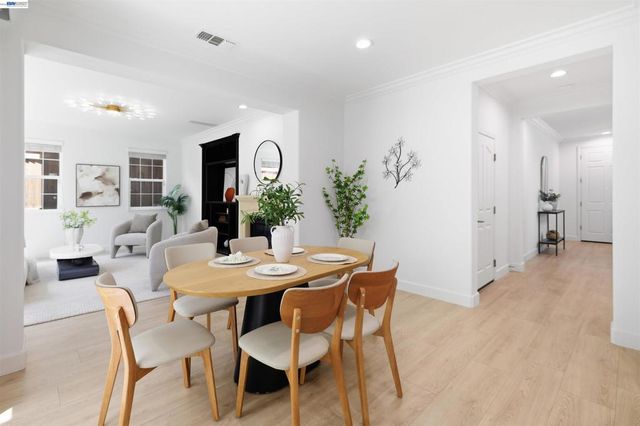 4866 Shelton St, Dublin, CA 94568